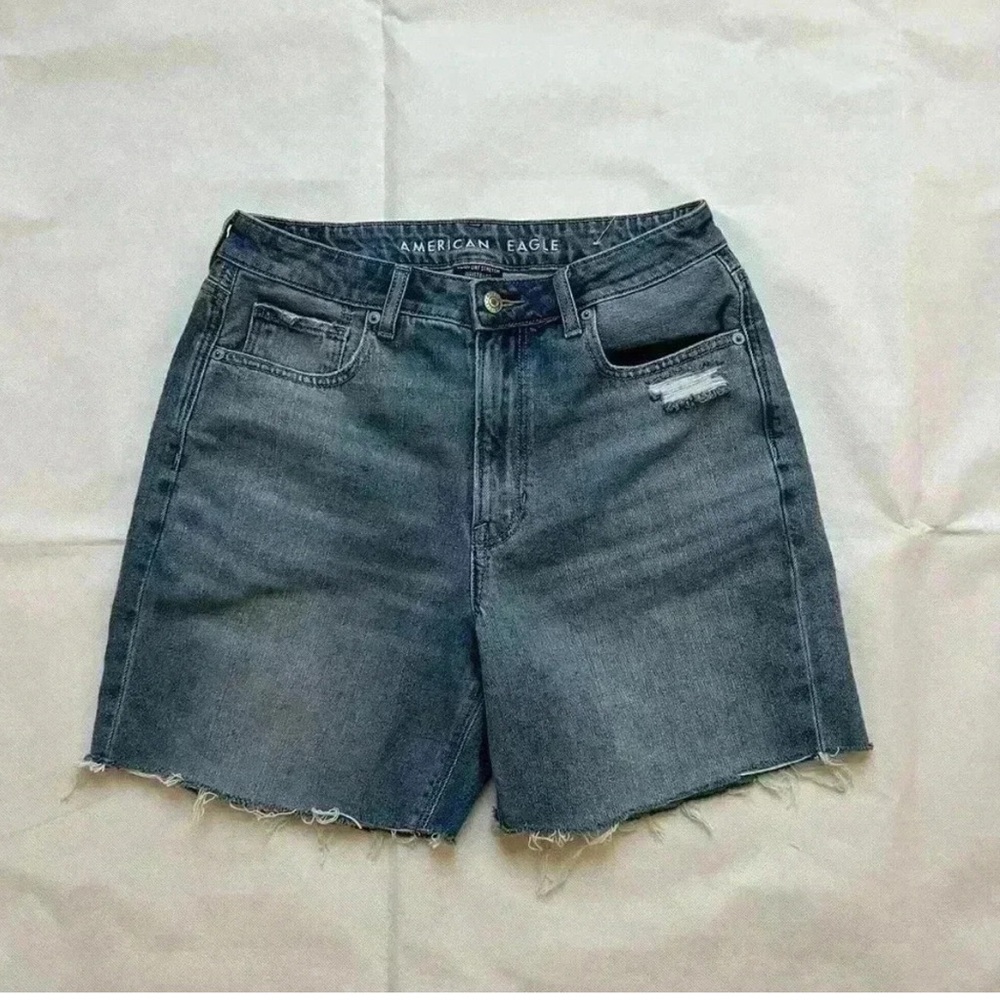American eagle comfort stretch mom jean denim short 6 blue wash